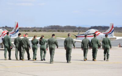 Započela letačka obuka 28. naraštaja kadeta-pilota i učenika-letača