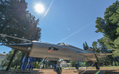 Svečano otkriven eksponat aviona MiG-21 pukovnika Ivice Ivandića u Divuljama