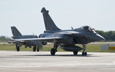 Rafale i MiG zajedničkim povijesnim letom pozdravili tisuće posjetitelja AIRVG-a
