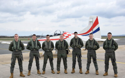 Prvi letovi 30. naraštaja učenika – letača na avionu PC-9