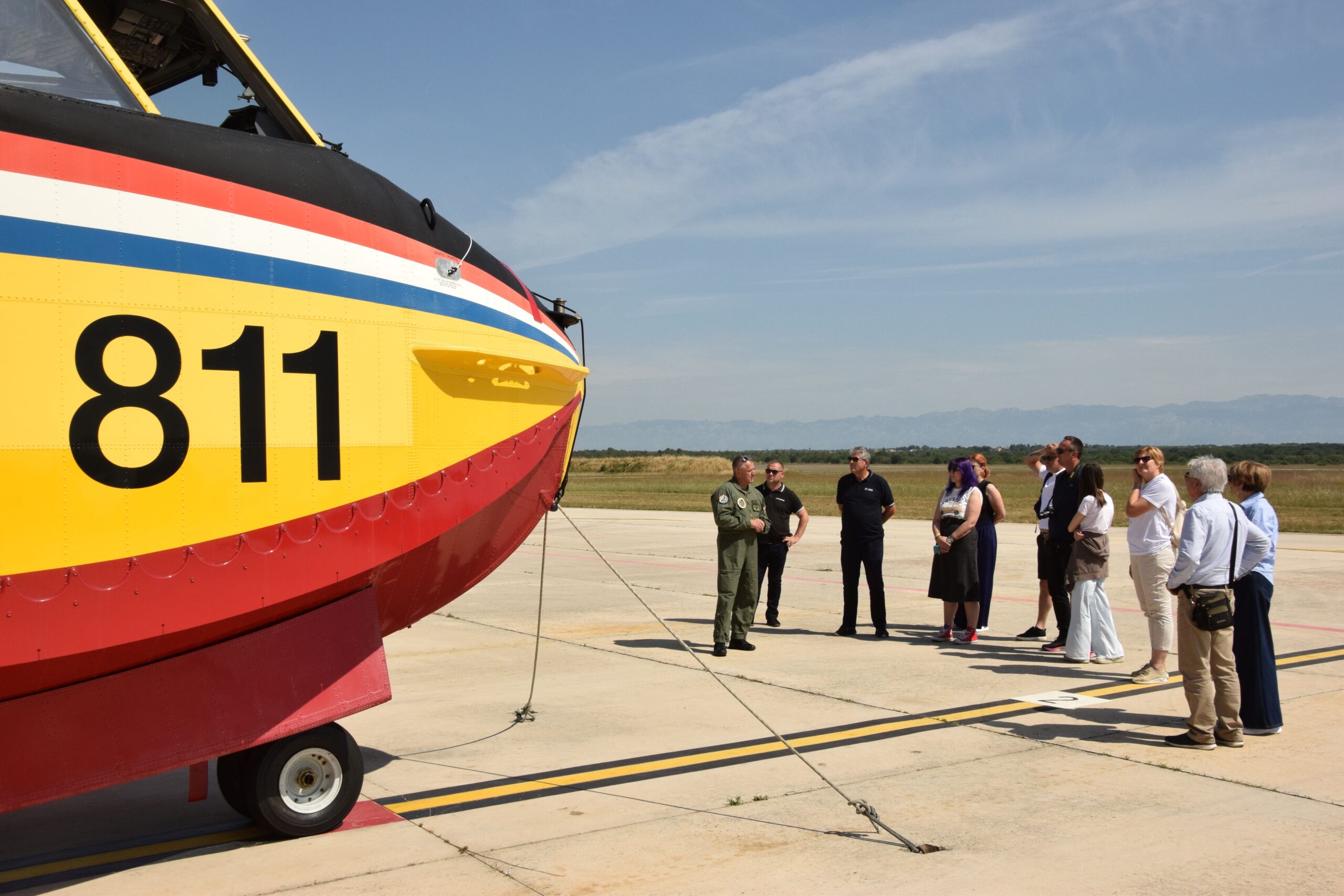 Aeroklub Međimurje posjetio 855. protupožarnu eskadrilu