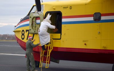 Sveti Nikola stigao avionom Canadair u Zračnu luku Zadar