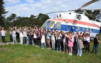 Učenici OŠ Meterize posjetili vojarnu “Pukovnik Mirko Vukušić” u Zemuniku Donjem