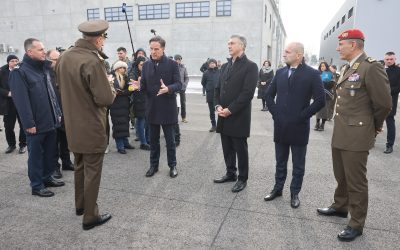 Glavni tajnik NATO-a Rutte, premijer Plenković, ministar Anušić i general Kundid u HRZ-u